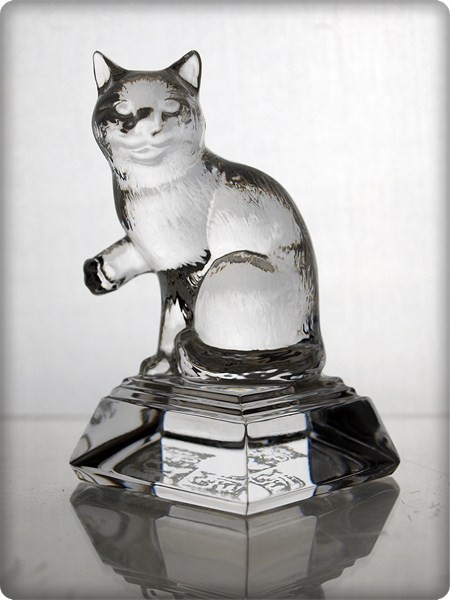 Figurine chat en cristal. Taille : 8cm.